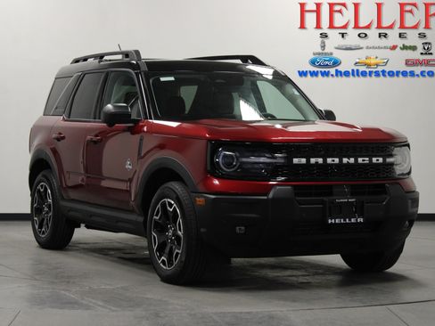 Used 2025 Ford Bronco Sport Outer Banks w/ Outer Banks Tech Package+ image 1