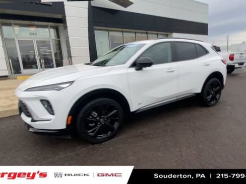 Certified 2025 Buick Envision Sport Touring image 4