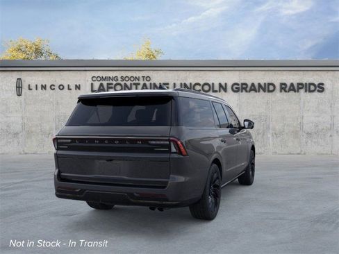 New 2026 Lincoln Navigator L Reserve w/ Jet Appearance Package image 8