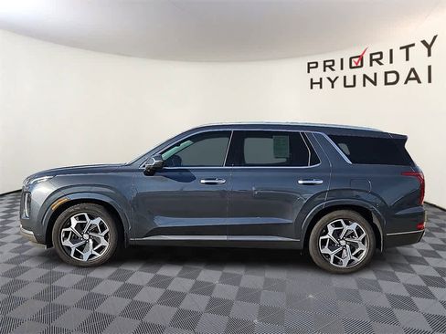 Used 2022 Hyundai Palisade Calligraphy w/ Winter Package image 6