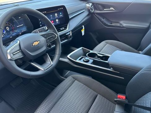 New 2027 Chevrolet Equinox LT FWD image 16