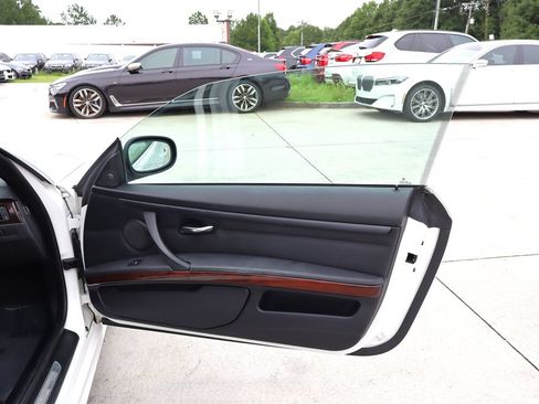 Used 2011 BMW 335i Convertible RWD image 43
