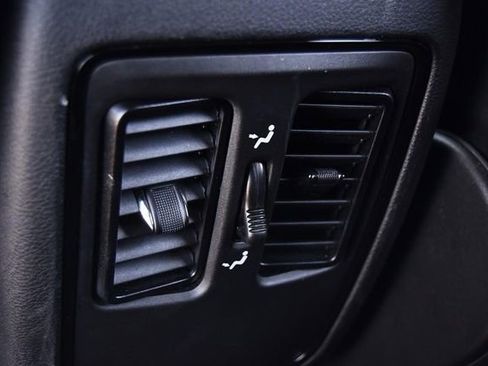 Used 2024 Dodge Durango GT image 22