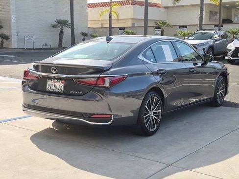 Used 2025 Lexus ES 300h w/ Premium Package FWD image 5
