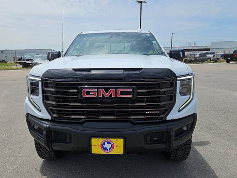 New 2026 GMC Sierra 1500 AT4X AWD/4WD image 8