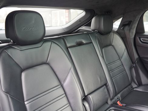 Used 2021 Porsche Cayenne Turbo image 69