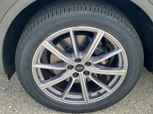 Certified 2023 Audi SQ5 Premium Plus w/ Premium Plus Package AWD/4WD image 9