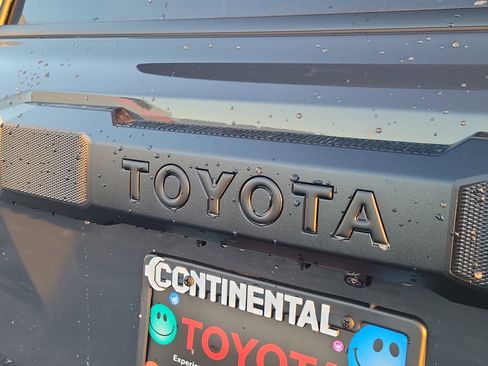 New 2026 Toyota 4Runner SR5 image 6