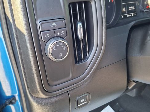 Used 2022 Chevrolet Silverado 1500 Custom w/ Rally Edition image 10