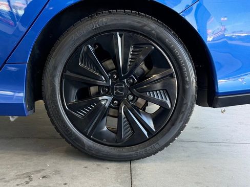 Used 2018 Honda Civic EX image 16