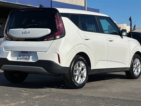 Used 2024 Kia Soul LX w/ Option Group 015 image 4