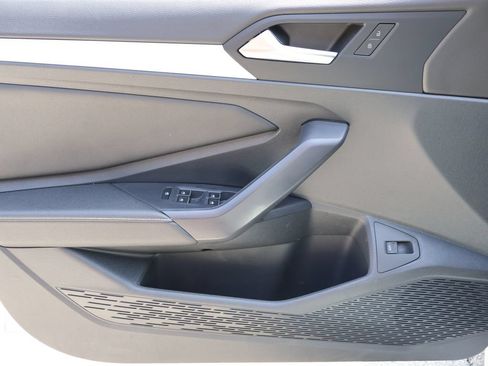 Used 2025 Volkswagen Jetta S FWD image 19
