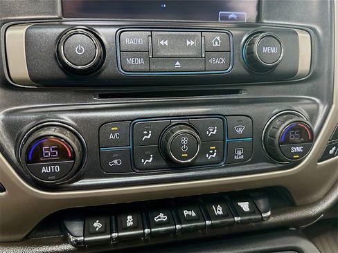 Used 2019 GMC Sierra 3500 Denali w/ Duramax Plus Package image 17