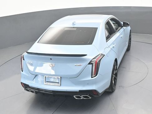 Used 2025 Cadillac CT4 V RWD image 50