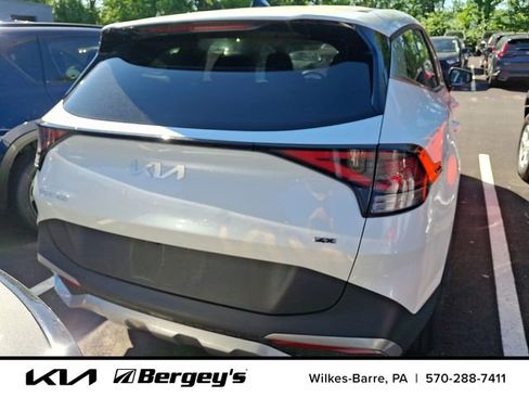 Certified 2024 Kia Sportage LX AWD/4WD image 6