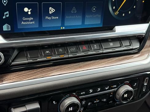 Used 2025 Chevrolet Silverado 1500 LT image 25