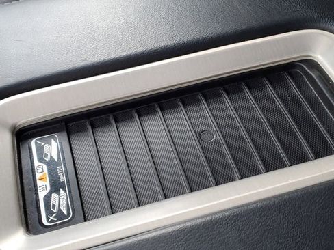 Used 2018 GMC Yukon Denali AWD/4WD image 25