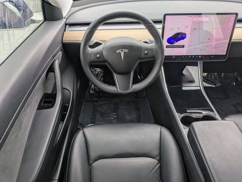 Used 2020 Tesla Model 3 Standard Range Plus image 14