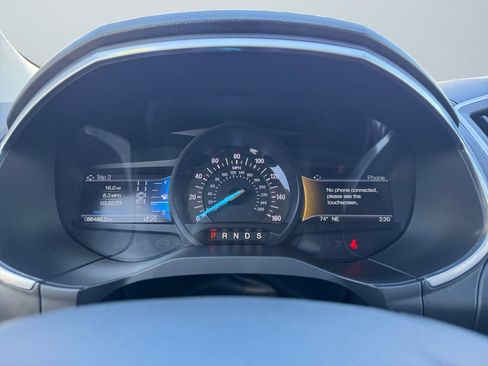 Used 2019 Ford Edge Titanium w/ Equipment Group 301A image 12