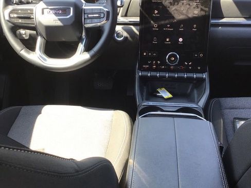 Used 2025 GMC Terrain Elevation image 6