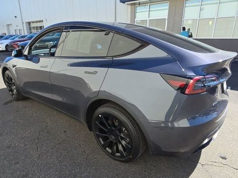 Used 2023 Tesla Model Y Long Range image 5
