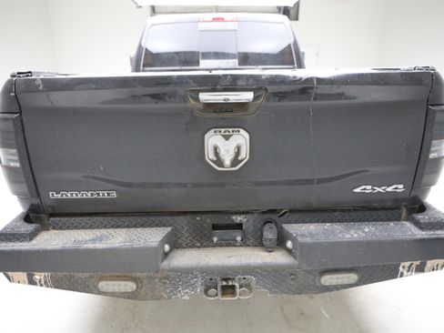 Used 2021 RAM 2500 Laramie w/ Body Color Bumper Group AWD/4WD image 3