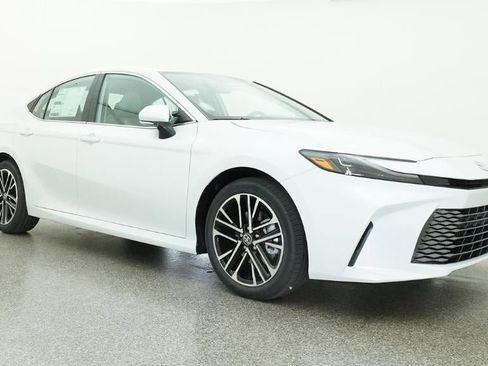 New 2026 Toyota Camry XLE FWD image 29