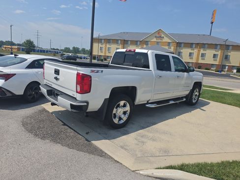 Used 2016 Chevrolet Silverado 1500 LTZ Z71 w/ LTZ Plus Package AWD/4WD image 5