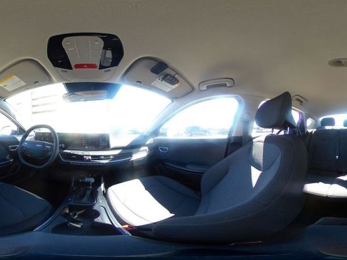 Used 2025 Kia K4 LXS image 41