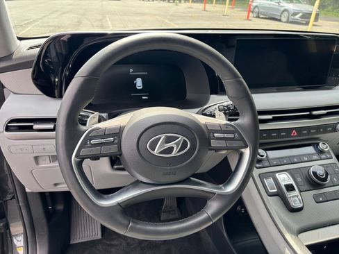 Used 2025 Hyundai Palisade SEL FWD image 31