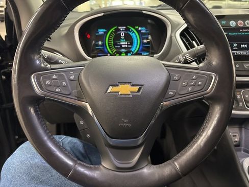 Used 2018 Chevrolet Volt LT w/ Comfort Package image 21
