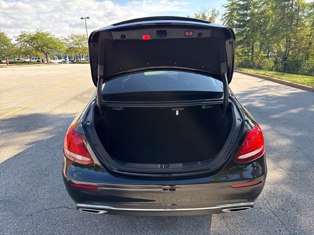 Used 2020 Mercedes-Benz E 450 4MATIC Sedan image 26