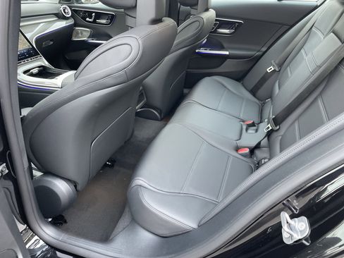 New 2026 Mercedes-Benz C 300 4MATIC Sedan image 36
