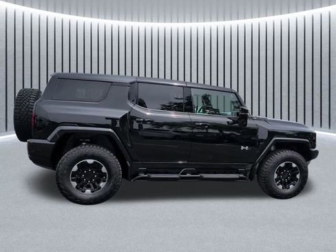 Certified 2024 GMC Hummer EV 2X w/ Extreme Off-Road Package AWD/4WD image 3