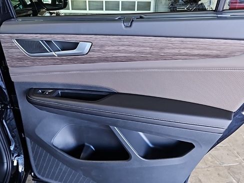 New 2026 Volkswagen Atlas SEL image 16