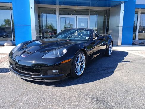 Used 2013 Chevrolet Corvette 427 w/ 1SB Preferred Equipment Group RWD image 2