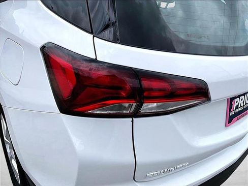 Used 2023 Chevrolet Equinox LS FWD image 30
