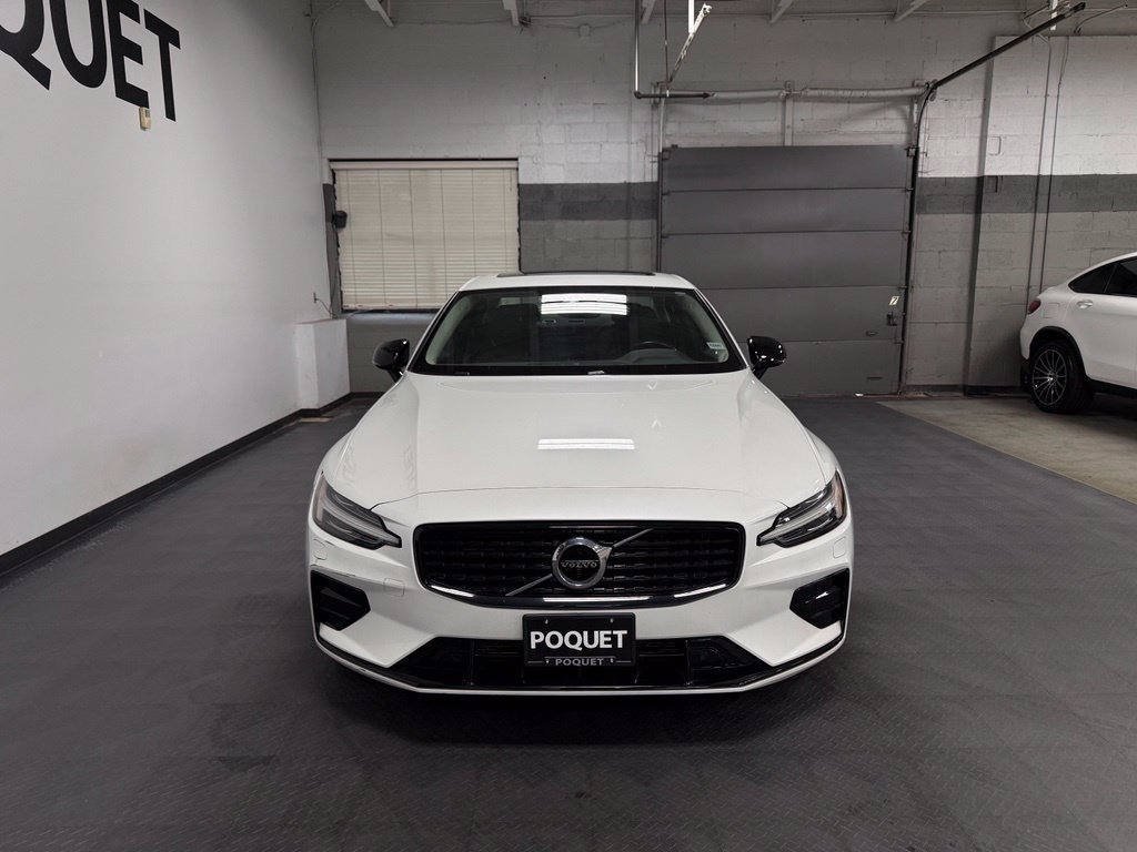Used 2022 Volvo S60 B5 Momentum AWD/4WD image 3