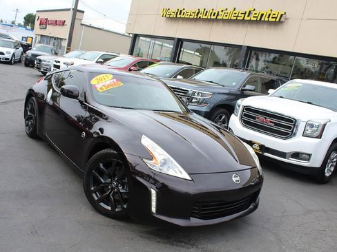 Used 2015 Nissan 370Z Coupe RWD image 26
