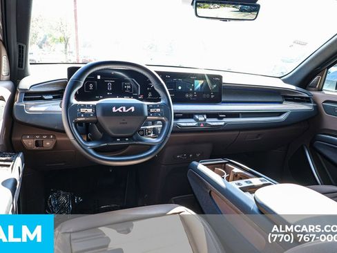 Used 2024 Kia EV9 Land image 33