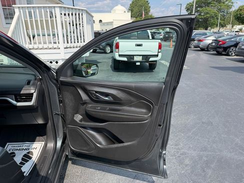 Used 2020 GMC Terrain SLT AWD/4WD image 22