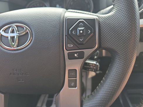 Used 2022 Toyota Tacoma SR5 w/ Technology Package RWD image 19