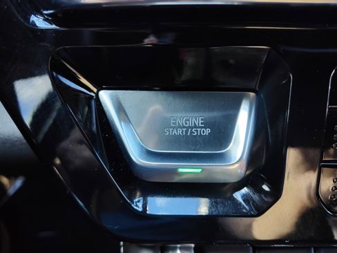 Used 2025 GMC Sierra 2500 Denali Ultimate image 38