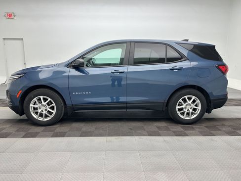 Certified 2024 Chevrolet Equinox LS w/ LS Convenience Package image 2