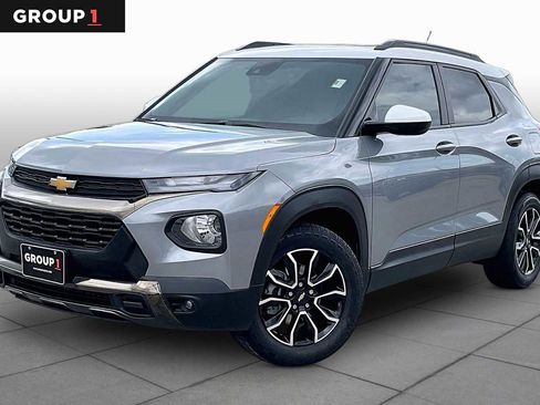 Used 2023 Chevrolet TrailBlazer ACTIV w/ Sun and Liftgate Package AWD/4WD image 1