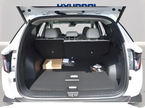 Used 2025 Hyundai Tucson SEL FWD image 14