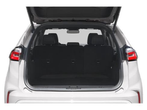 Used 2024 Ford Edge ST-Line w/ Class II Trailer Tow Package image 21