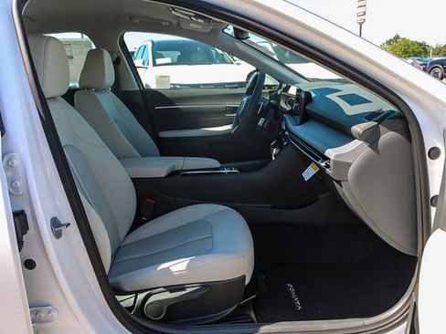 New 2026 Hyundai Sonata SEL FWD image 19