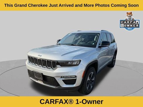 Used 2024 Jeep Grand Cherokee Limited 4xe AWD/4WD image 2