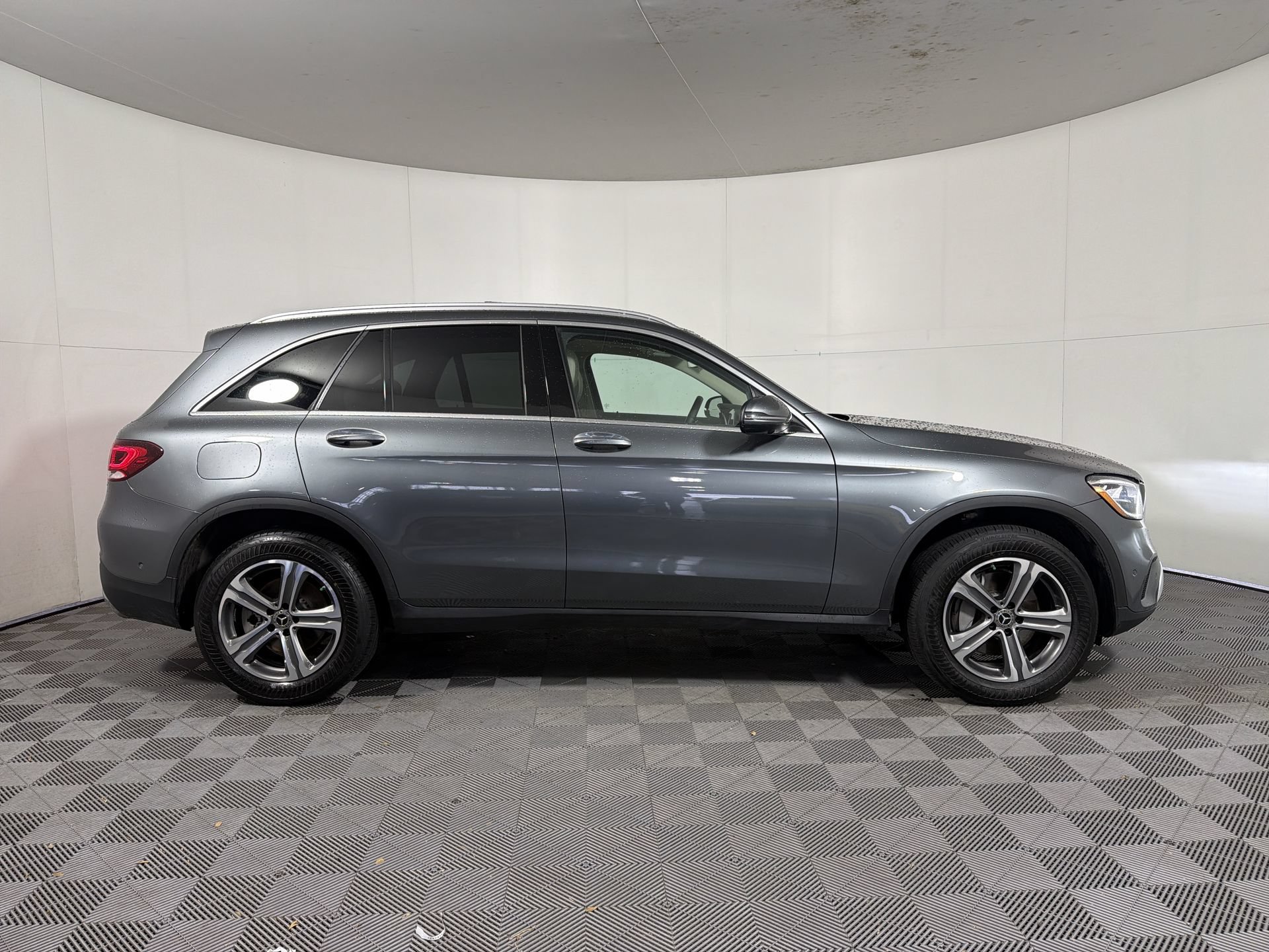 Used 2020 Mercedes-Benz GLC 300 4MATIC image 8